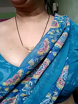 Rosy-B online show from 12/23/25, 10:02