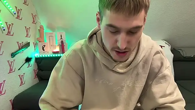 Cookieboy88 online show from 01/19/26, 04:33