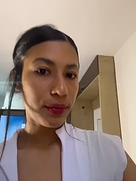 Valentinabaker online show from 04/23/26, 03:47