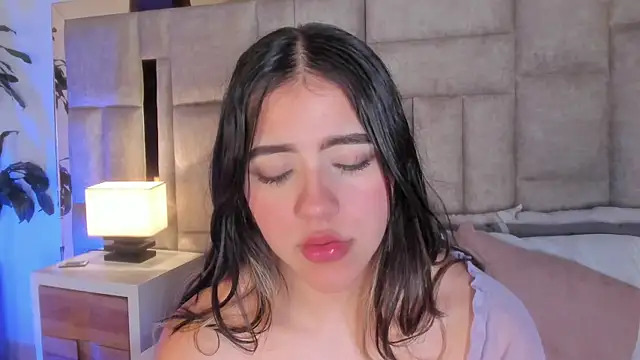 Snapshot of SofiScott_ chatting on 03/13/25, 01:21 SofiScott online show from 03/13/25, 01:21