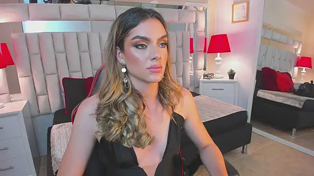 Snapshot of mariiahneedles chatting on 02/09/25, 03:11 mariiahneedles online show from 02/09/25, 03:11