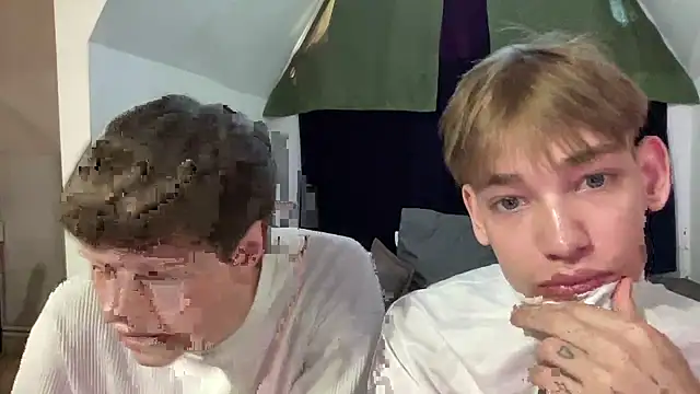 Snapshot of Nick_Win chatting on 12/17/24, 08:12 Nick Win online show from 12/17/24, 08:12