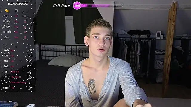 Snapshot of Nick_Win chatting on 11/23/25, 07:13 Nick Win online show from 11/23/25, 07:13