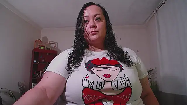 Snapshot of Aleia_Taylor chatting on 10/06/25, 02:09 Aleia Taylor online show from 10/06/25, 02:09