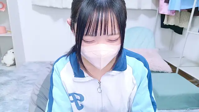 Suzu ch xx online show from 02/16/25, 09:27