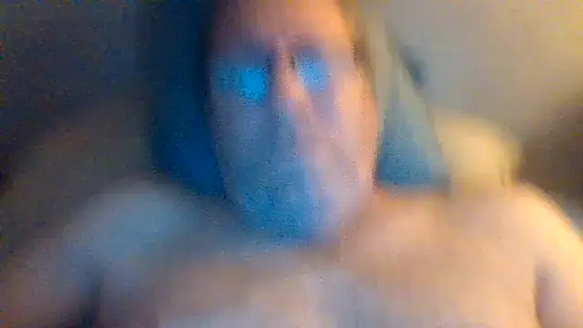 Snapshot of hornyrich69 chatting on 12/22/24, 07:54 hornyrich69 online show from 12/22/24, 07:54