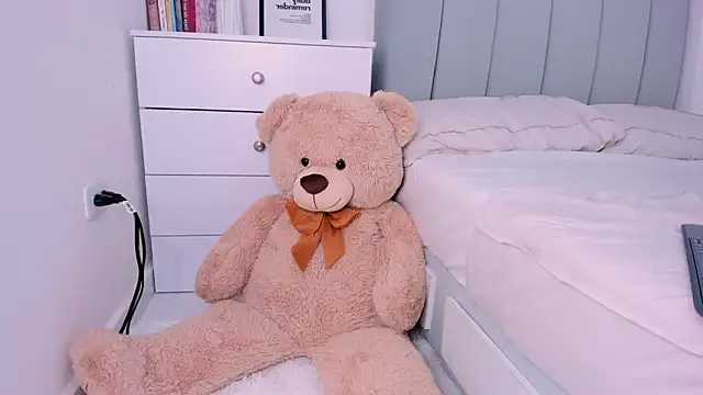 DannaHyde online show from 02/06/25, 11:15