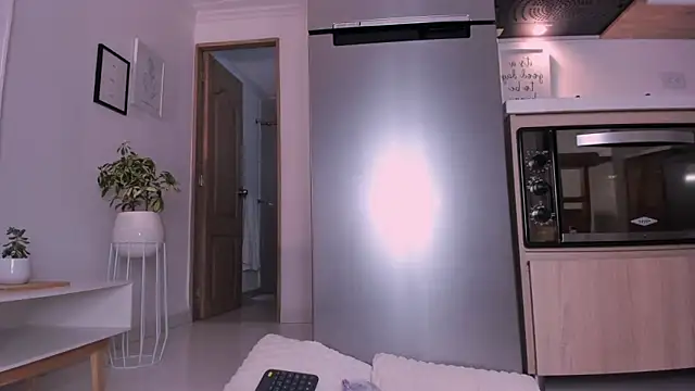 DannaHyde online show from 02/16/25, 01:58