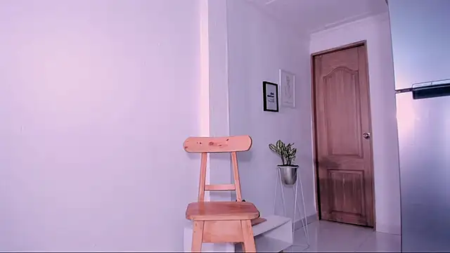 DannaHyde online show from 09/12/25, 04:40