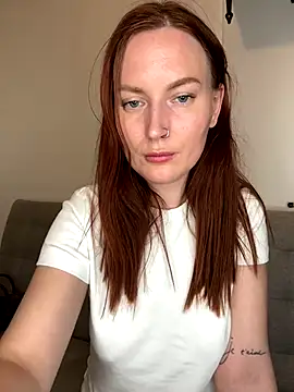 EmmaWarren online show from 10/26/25, 04:57