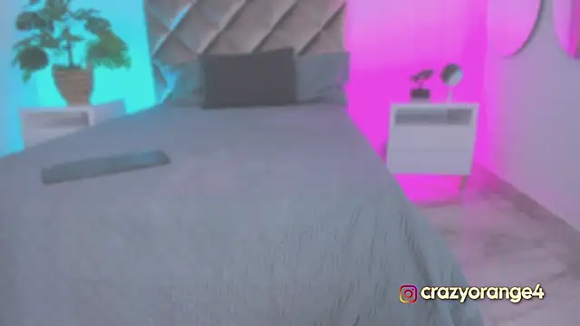 Crazyorange  online show from 10/11/25, 10:25