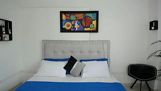 Chiqui milk  online show from 02/07/25, 07:38