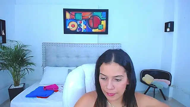 Chiqui milk  online show from 02/10/25, 10:09