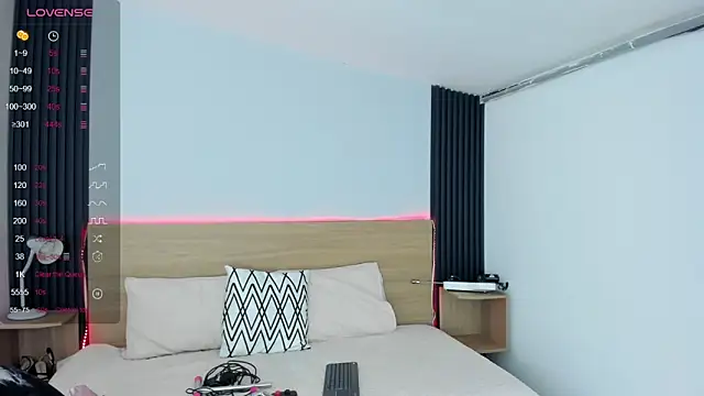 Chiqui milk  online show from 11/06/25, 08:32