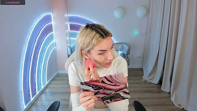 Mia Cheers online show from 02/22/25, 01:46