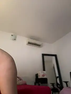 Snapshot of Hips_hannah chatting on 03/08/25, 07:09 Hips hannah online show from 03/08/25, 07:09