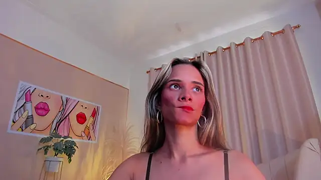 SkiinnyAna online show from 01/29/25, 07:32