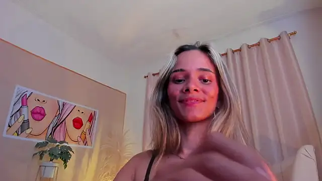 SkiinnyAna online show from 01/29/25, 10:43