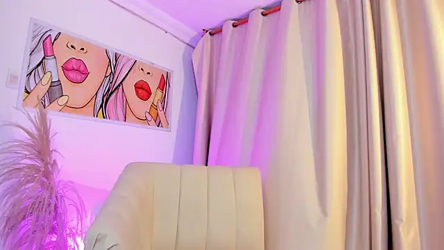 SkiinnyAna online show from 04/10/26, 07:40