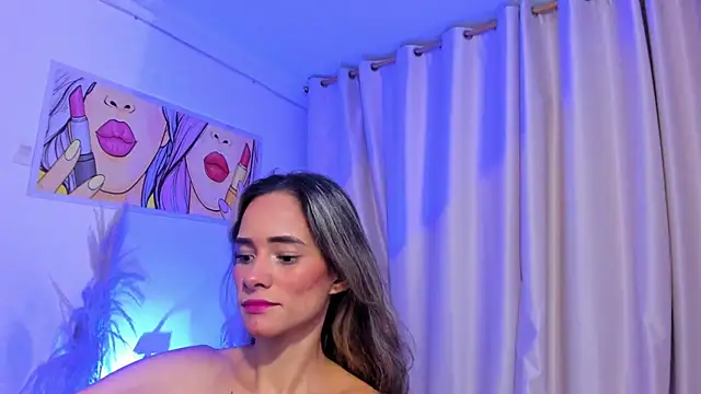 SkiinnyAna online show from 05/17/26, 07:43
