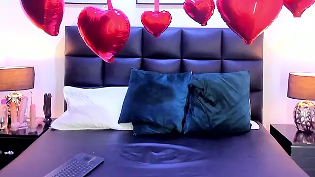 TaraCarson online show from 02/14/25, 06:12