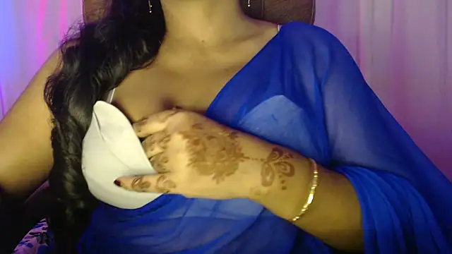 Prita07 online show from 10/15/25, 01:44