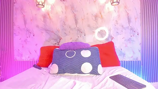 Esmeralda Duarte online show from 02/17/25, 12:16