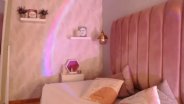 LeenaBrown online show from 09/30/25, 12:43