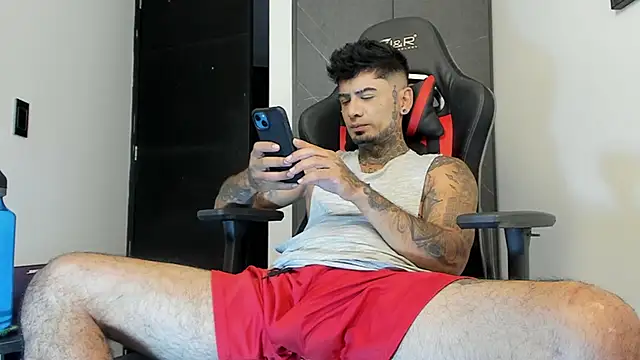 Snapshot of sergiio_mesa27 chatting on 12/13/24, 08:58 sergiio mesa27 online show from 12/13/24, 08:58