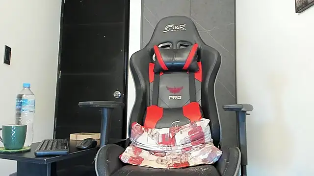 Snapshot of sergiio_mesa27 chatting on 01/09/25, 12:52 sergiio mesa27 online show from 01/09/25, 12:52