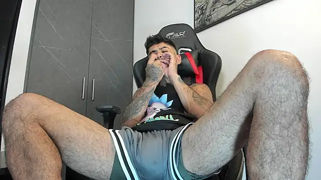 Snapshot of sergiio_mesa27 chatting on 09/30/25, 12:48 sergiio mesa27 online show from 09/30/25, 12:48