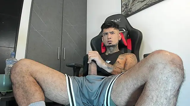 Snapshot of sergiio_mesa27 chatting on 09/30/25, 02:00 sergiio mesa27 online show from 09/30/25, 02:00