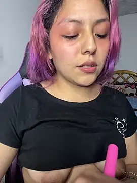 Snapshot of PurpleHaze17 chatting on 12/11/24, 06:20 PurpleHaze17 online show from 12/11/24, 06:20