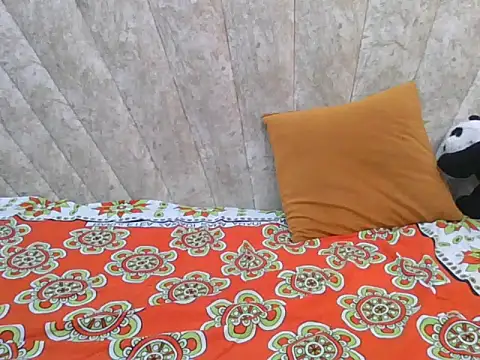 Snapshot of Sexy_Villagegal chatting on 09/28/25, 12:32 Sexy Villagegal online show from 09/28/25, 12:32