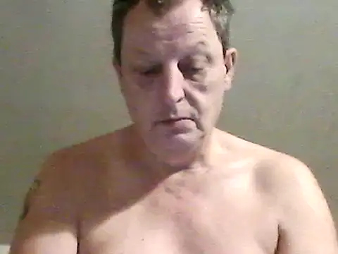 Snapshot of chubbybear2cum chatting on 02/18/25, 01:43 chubbybear2cum online show from 02/18/25, 01:43