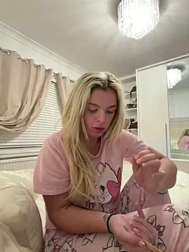 IrishTeenBarbie69 online show from 06/10/26, 09:35