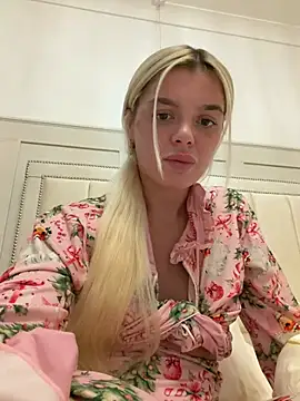IrishTeenBarbie69 online show from 06/11/26, 09:57