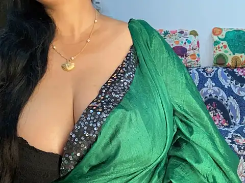 Aishwarya 101  online show from 10/18/25, 05:46