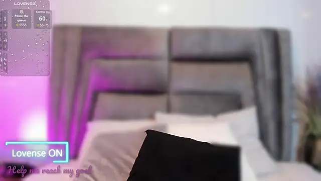 sophiee smith online show from 02/01/25, 10:59