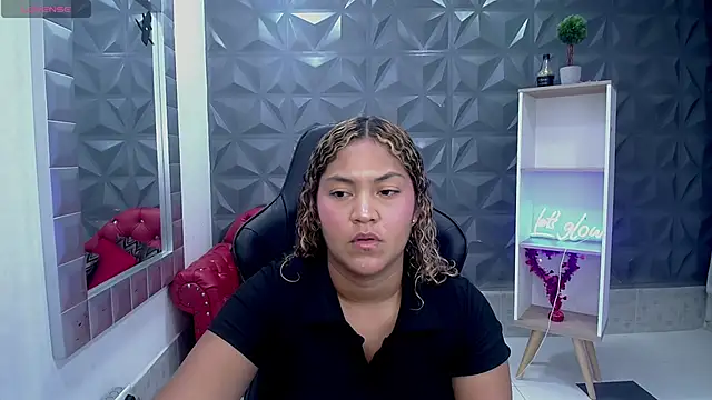 Snapshot of Cristal_War chatting on 02/06/26, 10:57 Cristal War online show from 02/06/26, 10:57