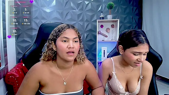 Snapshot of Cristal_War chatting on 02/19/26, 11:34 Cristal War online show from 02/19/26, 11:34