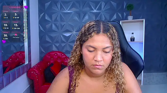 Snapshot of Cristal_War chatting on 03/03/26, 11:10 Cristal War online show from 03/03/26, 11:10