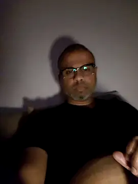 Snapshot of desi_black_cock chatting on 12/02/24, 10:28 desi black cock online show from 12/02/24, 10:28