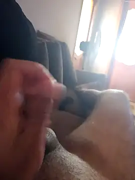 Snapshot of desi_black_cock chatting on 09/12/25, 01:00 desi black cock online show from 09/12/25, 01:00