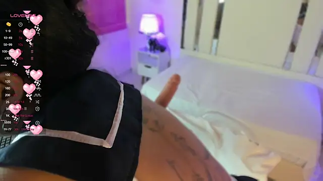 Miliaangeles online show from 11/08/25, 12:05