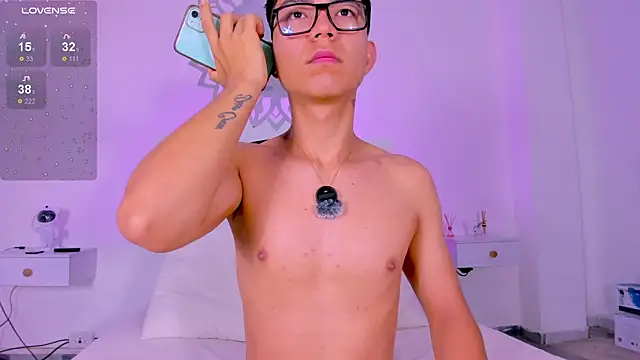 CodyTwink online show from 02/15/26, 10:47