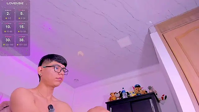 CodyTwink online show from 04/02/26, 11:30