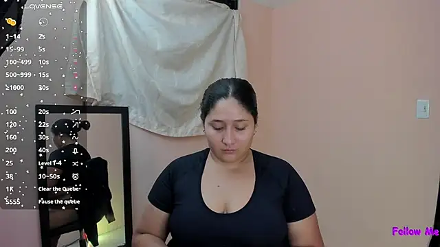 cherrycurvyyy online show from 12/15/25, 07:18