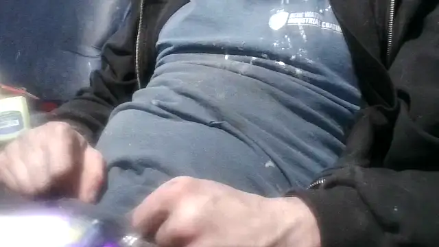 robeaulieu02 online show from 01/28/25, 01:05