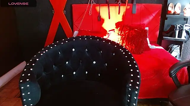 Naty slavedoll online show from 02/28/25, 07:03